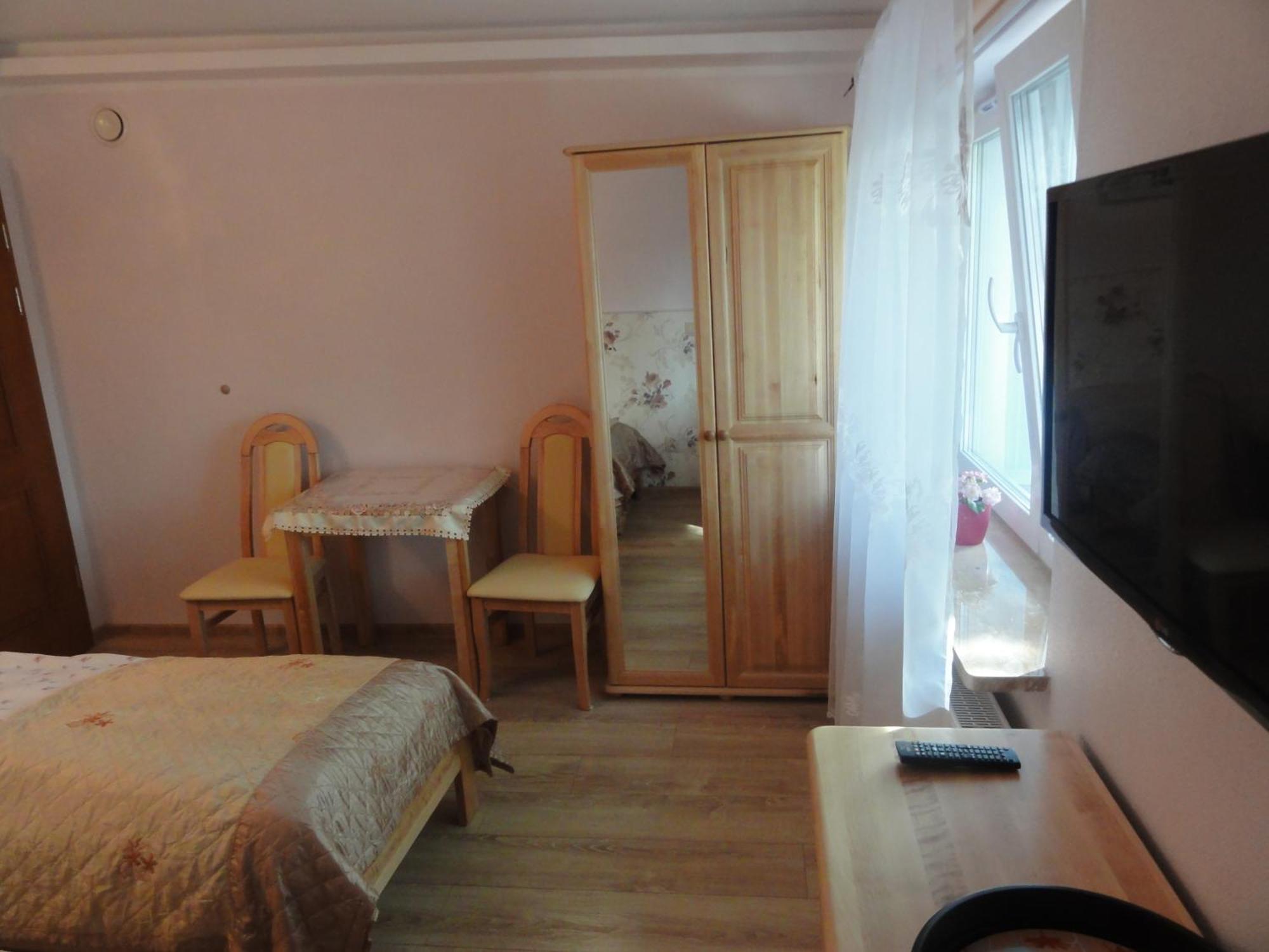 Roza Bed & Breakfast 3*