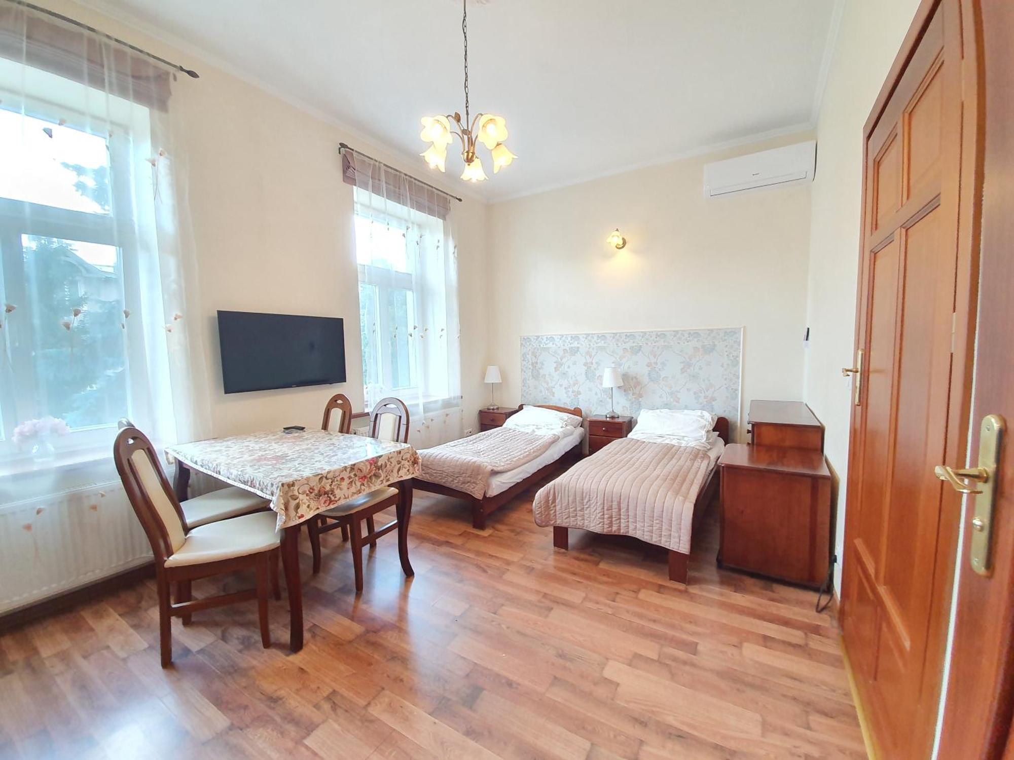 Roza Bed & Breakfast