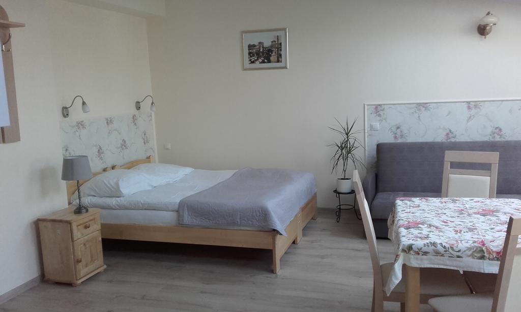 Roza Bed & Breakfast 3*